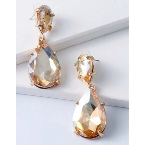 Gold Faceted Teardrop Earrings with Dramatic Design - Picture 2 of 4